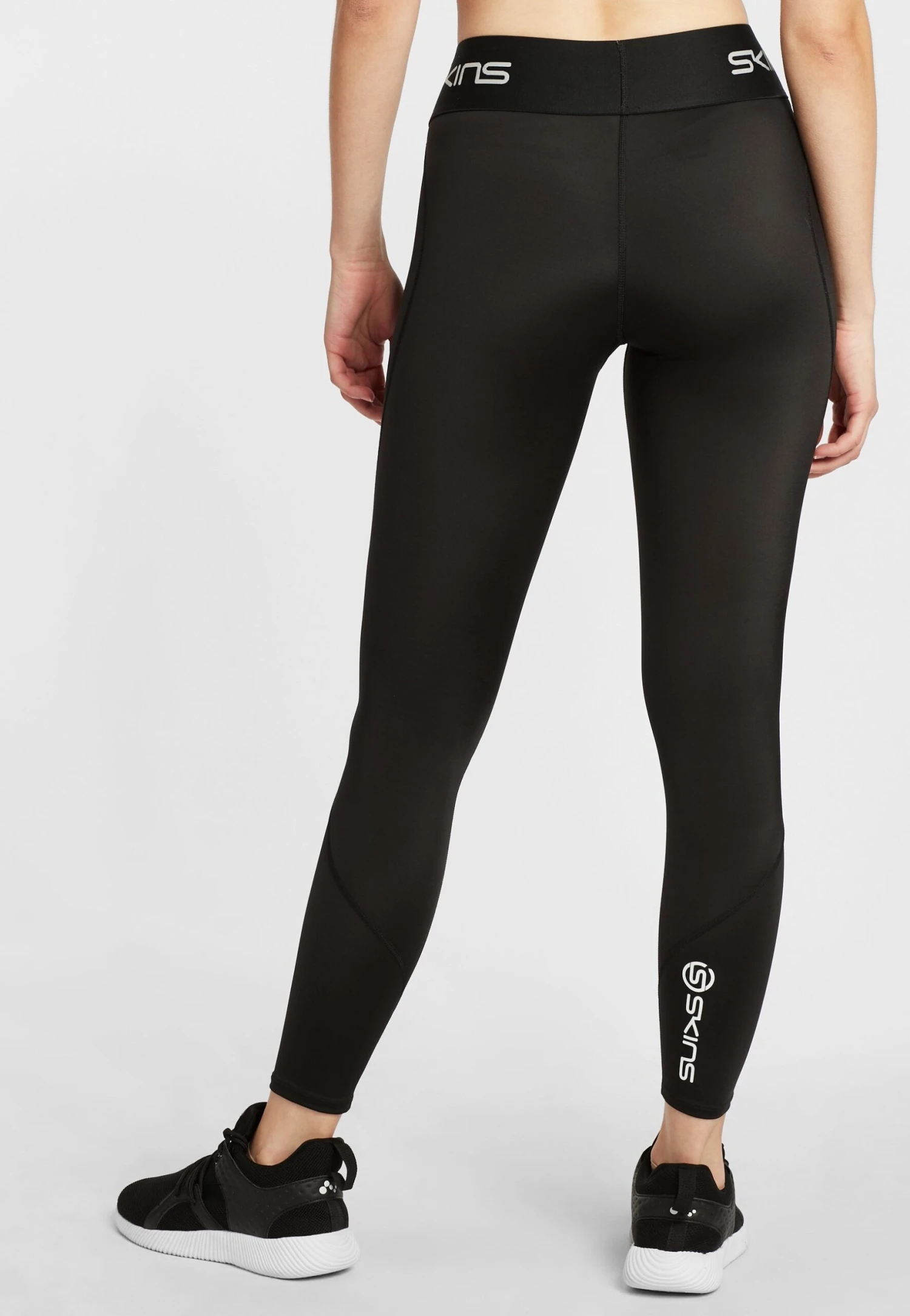 Skins KompressionshoseCalzamagliaBlack Donna Abbigliamento SS841E00X-Q11 3 Skins KompressionshoseCalzamagliaBlack Donna Abbigliamento SS841E00X-Q11 - immagine 3