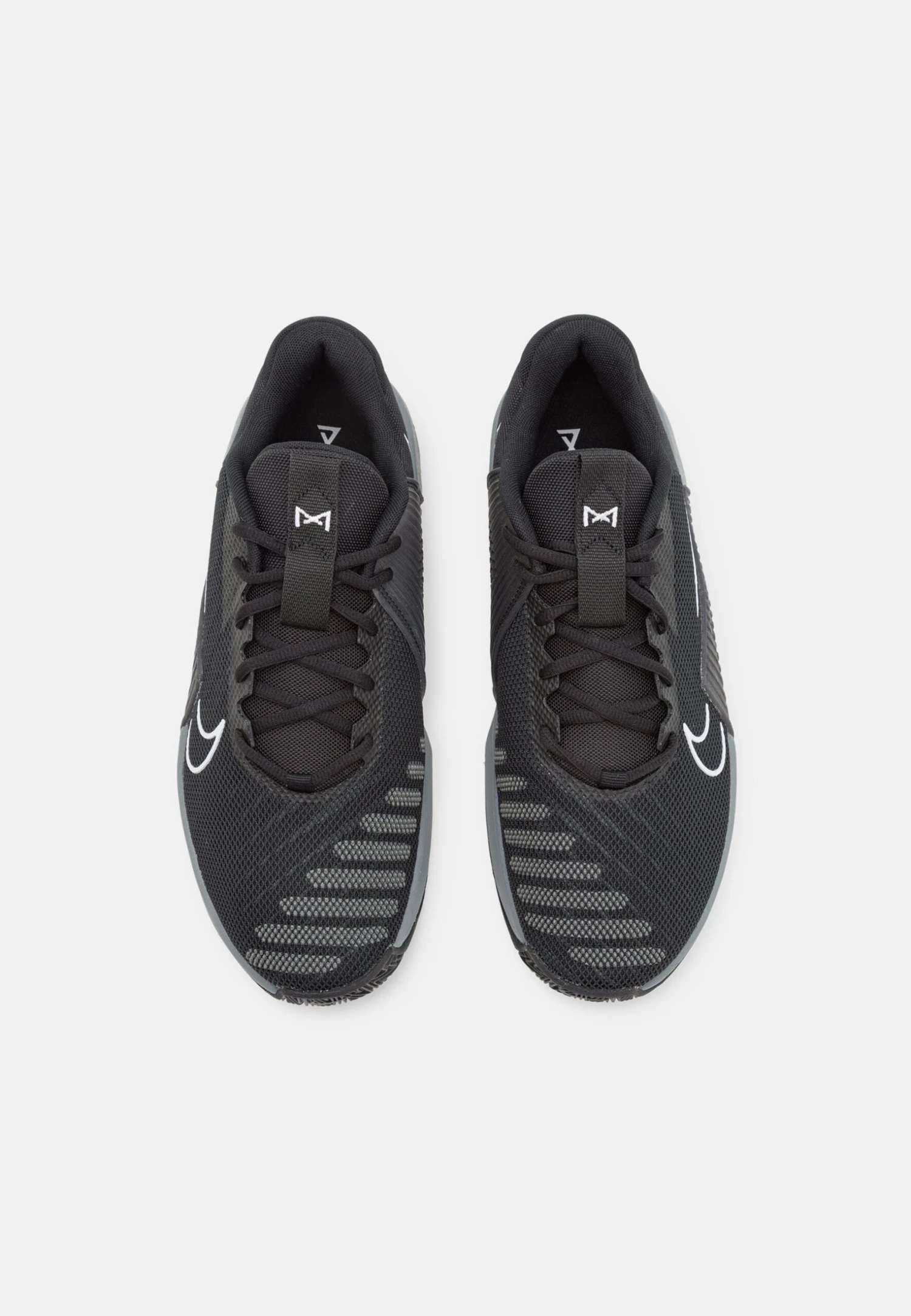 Nike Performance Metcon 9 UnisexScarpe Da AllenamentoBlack/White/Anthracite/Smoke Grey Donna Scarpe N1244A0HV-Q11 4 Nike Performance Metcon 9 UnisexScarpe Da AllenamentoBlack/White/Anthracite/Smoke Grey Donna Scarpe N1244A0HV-Q11 - immagine 4