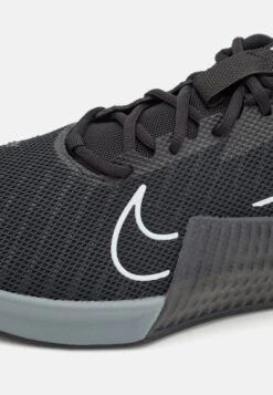 Nike Performance Metcon 9 UnisexScarpe Da AllenamentoBlack/White/Anthracite/Smoke Grey Donna Scarpe N1244A0HV-Q11 11 Nike Performance Metcon 9 UnisexScarpe Da AllenamentoBlack/White/Anthracite/Smoke Grey Donna Scarpe N1244A0HV-Q11 -Vendite Mammut bfd9bed239504cb0aec9c34cdaf85c23