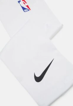 Nike Performance Shooter SleeveNbaScaldabracciaWhite Donna Attrezzatura N1242L067-A11 -Vendite Mammut daad5bbb537f4675a84a98f2ffbfdc10