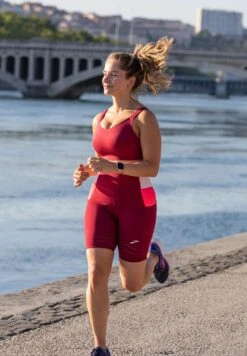 BROOKS Method 8" Short TightPantaloncini SportiviRazzmatazz Quartz Hyper Pink Donna Abbigliamento BR941E00D-J11 -Vendite Mammut e81db92cc1a946f99fe6be2a9e6338be